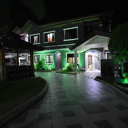 The Gabriella Bed And Breakfast Tagbilaran-stad Buitenkant foto