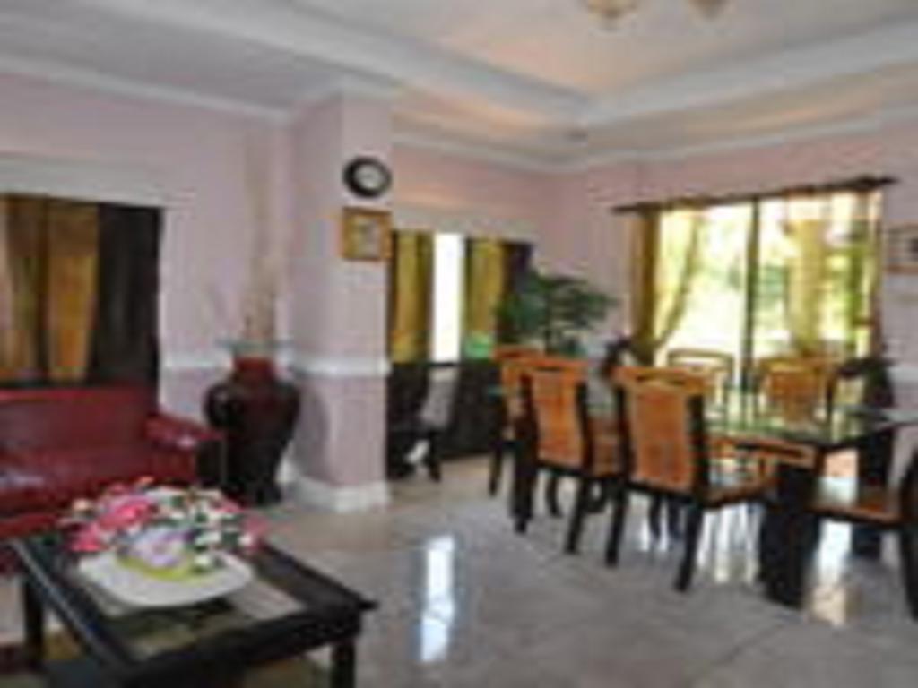 The Gabriella Bed And Breakfast Tagbilaran-stad Buitenkant foto