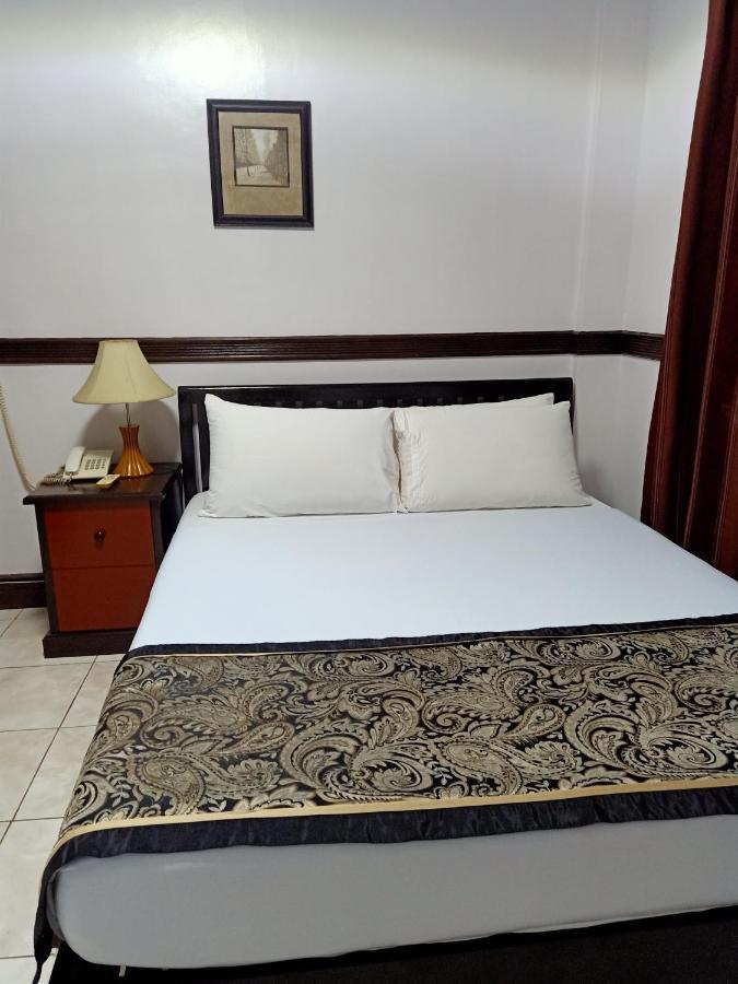 The Gabriella Bed And Breakfast Tagbilaran-stad Buitenkant foto