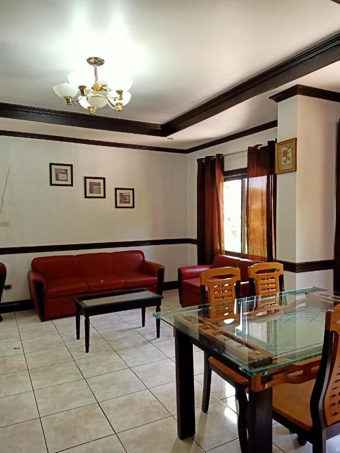 The Gabriella Bed And Breakfast Tagbilaran-stad Buitenkant foto