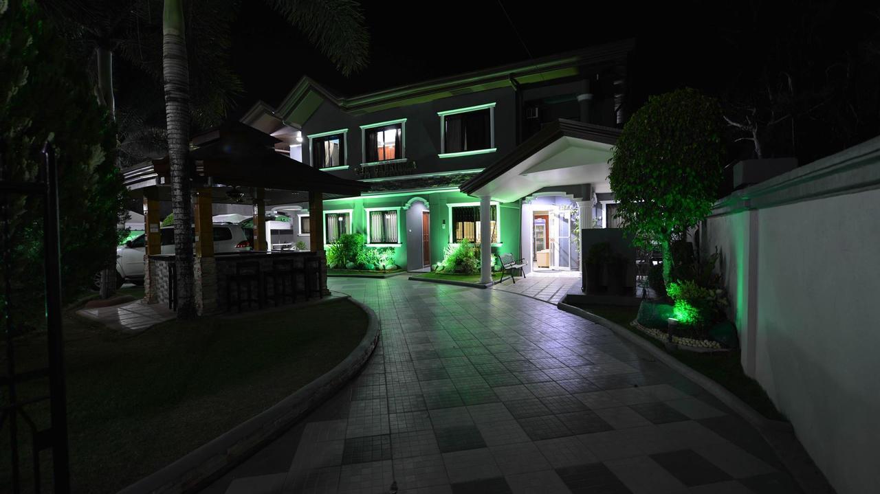 The Gabriella Bed And Breakfast Tagbilaran-stad Buitenkant foto